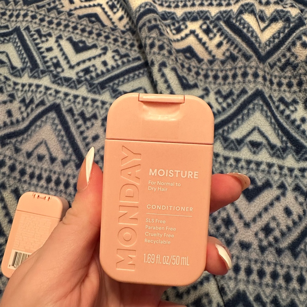 Monday Moisture Conditioner